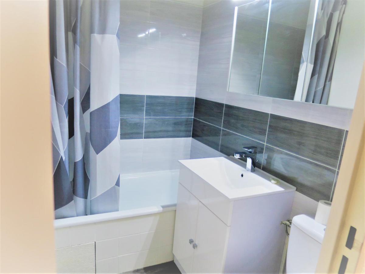 Appartement Port Frejus Avec Loggia Et Acces Plages A Pieds Kültér fotó